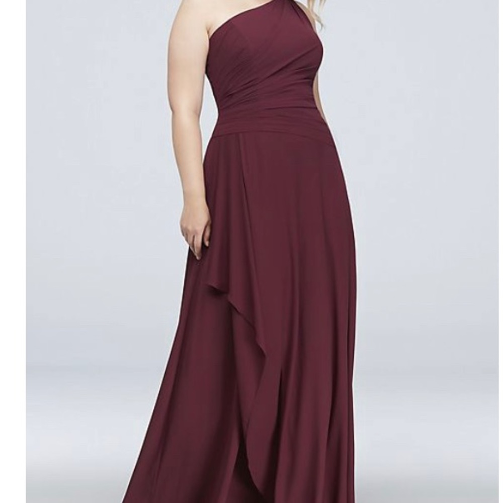 Brand New David’s Bridal bridesmaids dress. Size 20